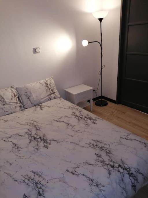 Appartement Tout Proche De Bourg-En-Bresse Peronnas Exterior photo